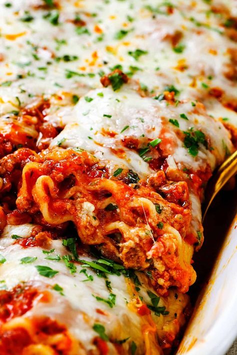 Recipe for Lasagna Roll-Ups - Carlsbad Cravings Roll Up Lasagna Recipe Ground Beef, Pasta Roll Ups, Lasagna Roll Up Recipe, Lasagna Party, Lasagna Roll Up, Recipe For Lasagna, Lasagne Roll Ups, Gluten Free Lasagna Noodles, Spinach Lasagna Rolls