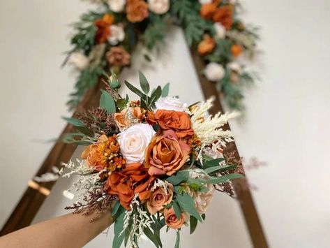 Rust And Sage Green Wedding, Pampas Bouquet, Orange Bridal Bouquet, Orange Wedding Bouquet, Silk Flower Wedding, White Pampas, Silk Flower Wedding Bouquet, Floral Arch Wedding, Orange Bridesmaid