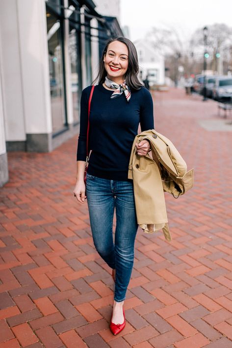 Parisisk Chic, Red Shoes Outfit, Carly The Prepster, Casual Chique Stijl, Preppy Mode, Stile Preppy, Chique Outfit, Outfit Chic, Stil Inspiration