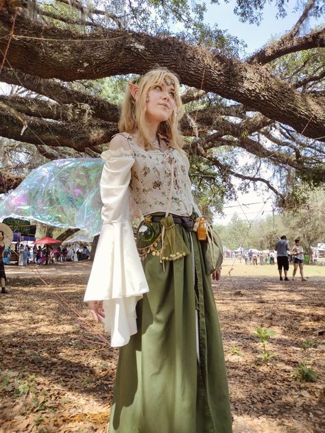 Plus Size Ren Faire Costume Witch, Green Fairy Ren Faire, Cottage Core Elf Outfit, Easy Ren Faire Outfit Fairy, Green Renfair Outfit, Renfaire Cottagecore Outfit, Fairy Princess Cosplay, Renfaire Elf Outfit, Elven Costume Halloween