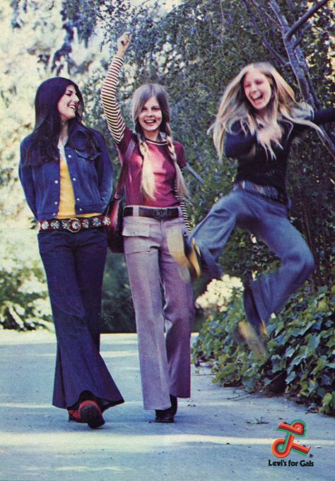 Look 80s, Moda Hippie, Fashion 1970s, 60s 70s Fashion, Mode Hippie, 70s Inspired Fashion, 70s Outfits, 70’s Fashion, Estilo Hippie