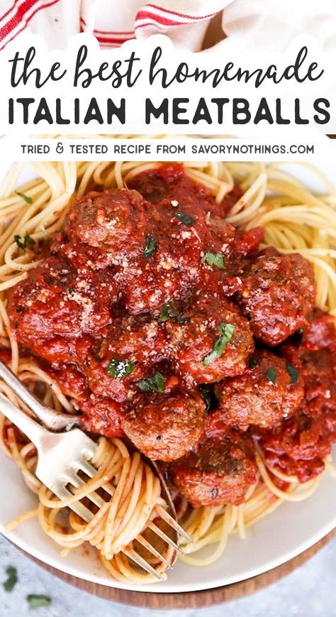 Easy Italian Meatballs are juicy homemade beef meatballs baked in a simple tomato sauce. You will not believe how quick these are to make - all from scratch! Full of healthy real food ingredients and absolutely kid friendly. Serve them with spaghetti and a salad for a delicious dinner the whole family will love! | #beef #recipe #easyrecipes #beefrecipes #meatballs #dinner #easydinner #kidfriendly #comfortfood #groundbeefrecipe Beef Meatballs Baked, Homemade Beef Meatballs, Spagetti And Meatball Recipe, Meatballs Italian, Easy Italian Meatballs, Meatballs Baked, Simple Tomato Sauce, Homemade Italian Meatballs, Resep Pasta