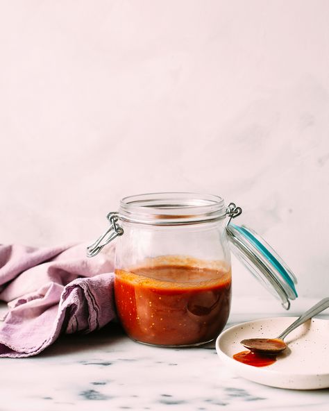 SUPER SIMPLE MAPLE BBQ SAUCE » The First Mess // Plant-Based Recipes + Photography by Laura Wright Maple Bbq Sauce Recipe, Maple Bbq Sauce, Vegan Sweet Potato Casserole, Homemade Barbecue, Vegan Worcestershire Sauce, Barbecue Sauce Recipes, Homemade Barbecue Sauce, Bbq Sauce Recipe, Vegan Sausage