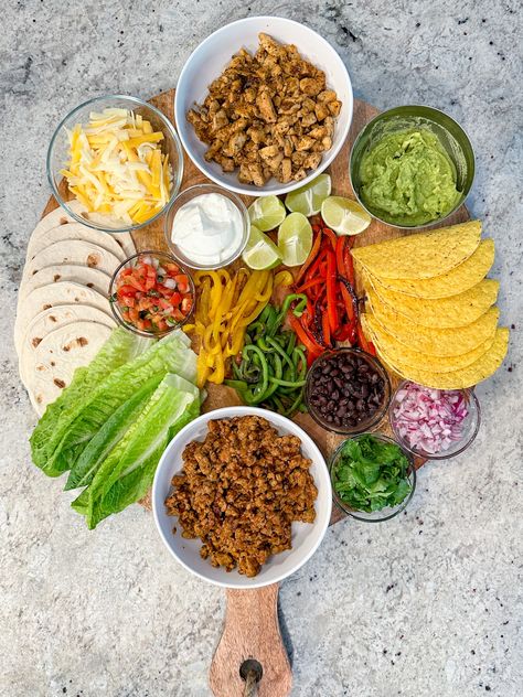 Charcuterie Taco Board, Taco Charcuterie Board, Taco Charcuterie, Nacho Taco, Christmas Fiesta, Board Night, Island Party, Food Boards, Taco Bowls