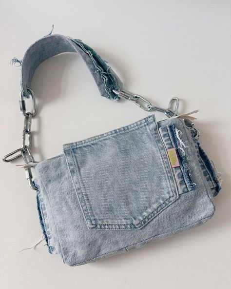 BAG No. 1 baby blue denim with jeans pocket 🩵 Nearly forgot about this one 😅 #upcycled#upcyclingbag#jeans#babyblue#chain#handbag#handmade Upcycling, Things To Make With Jeans, Upcycle Bags Ideas, Diy With Jeans, Upcycled Denim Bag, Upcycling Jeans Ideas, Custom Clothes Ideas, Old Jeans Bag, Upcycle Jeans Bag