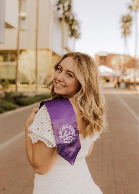 Gcu Senior Pictures, Gcu Graduation Pictures, Arizona Graduation Pictures, Desert Graduation Pictures, Grand Canyon University Graduation, Gcu Graduation, Arizona Senior Pictures, Graduation Pictures College, College Photo