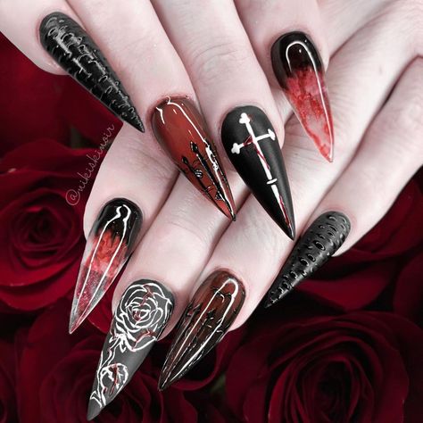 Ongles Goth, Corn Nails, Nails Spider, Web Nails, Vampire Nails, Nail Art Halloween, Emerald Nails, Nails Stickers, Witchy Nails