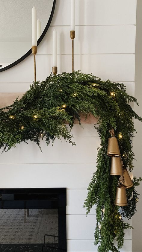 DIY Holiday Mantle Garland - Melissa Braedley Holiday Mantle, Neutral Christmas Decor, Christmas Mantle Decor, Christmas Mantel Decorations, Christmas Decor Inspiration, Christmas Interiors, Holiday Garlands, Christmas Mantel, Christmas Mantle