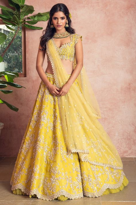 Couture, Anushree Reddy Lehenga, Mehendi Wedding, भारतीय दुल्हन संबंधी, डिजाइनर कपड़े, Anushree Reddy, Cut Blouse, Yellow Lehenga, Indian Outfits Lehenga