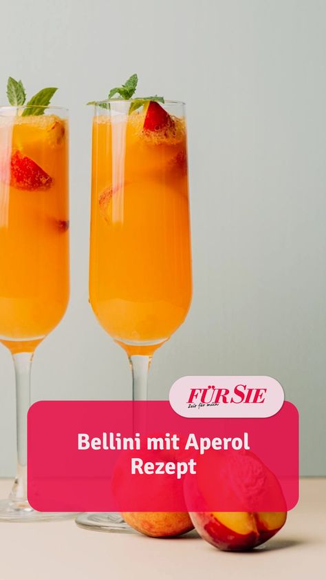 It's Bellini-Time! Der klassische Cocktail wird normalerweise aus Pfirsichpüree und Prosecco hergestellt – in diesem Rezept stellen wir jedoch eine erfrischende Variante mit Aperol vor …