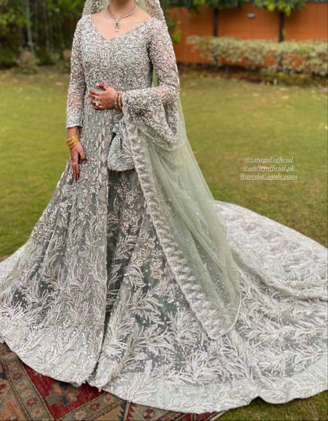 Walima Dresses Pakistani Brides, Waleema Dress, Walima Dresses Pakistani, Walima Brides, Eastern Dress, Bridal Dpz, Walima Dresses, Valima Bride, Bridal Suit