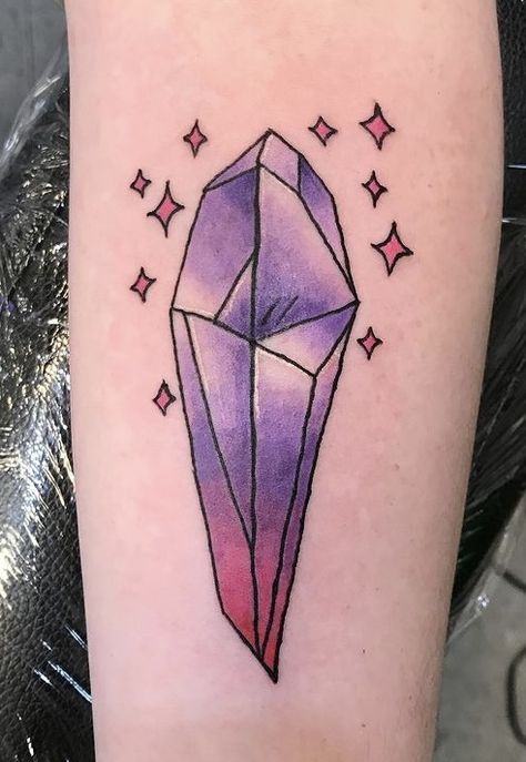 Dark crystal tattoo Kyber Crystal Tattoo, The Dark Crystal Tattoo, Shed Painting Ideas, Dark Crystal Tattoo, Halloween Henna, 24 Tattoo, Crystal Tattoos, Sailor Moon Brooch, Tribute Tattoo