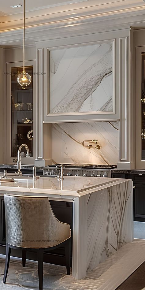 The kitchen room boasts sleek stainless steel appliances and ornate crown molding. Classic Kitchen Design Luxury, Kitchen Luxury Modern, Classical Interior Design, Kitchen Cabinet Inspiration, Large Mirrors, Classic Kitchen Design, Classical Interior, Cabinet Door Styles, Kitchens Luxury