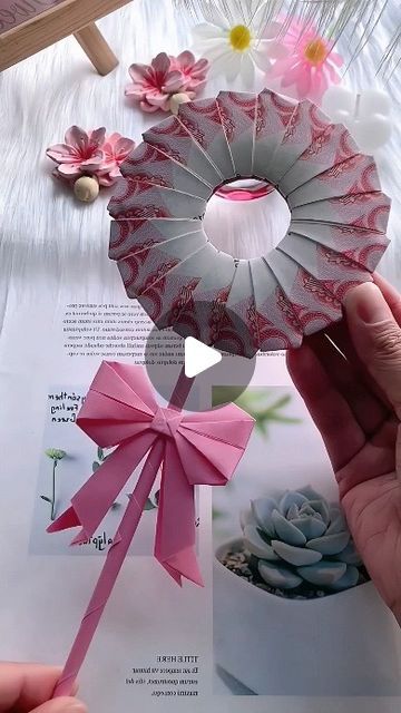 paper crafts creator on Instagram: "If you have money to spend lollipops, do you know who Aite is # Origami Tutorial #Handmade #diy #Have Money to Spend #Tutorial #Lollipop #Origami #Handmade #Lollipop #Origami #Practice paper craft ideas" Origami Ribbon Tutorial, Origami Money, Folding Paper, Paper Craft Ideas, Packing Ideas, Fancy Nails Designs, Money Origami, Gift Packing, Origami Tutorial