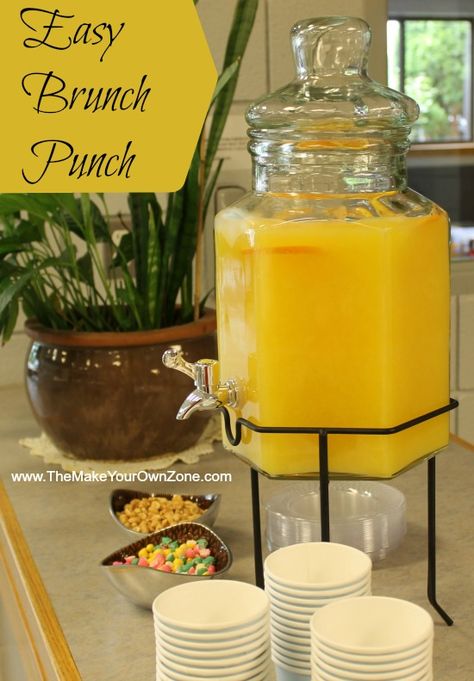 Easy Punch Recipe for a Morning Brunch Shower - Perfect for a bridal shower or a baby shower Easy Punch Recipe, Brunch Punch, Easy Punch Recipes, Easy Punch, Morning Brunch, Brunch Drinks, Breakfast Party, Punch Recipe, Bridal Shower Food