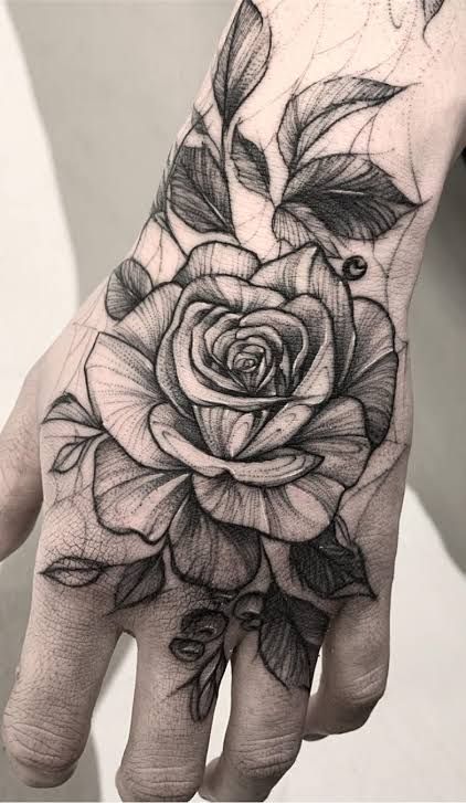 Tattoo Main, Realistic Fake Tattoos, Rose Hand Tattoo, Pretty Hand Tattoos, Special Tattoos, Tattoo Prices, Tattoo Hand, Geniale Tattoos, Gorgeous Tattoos