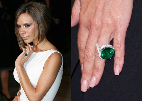 Victoria Beckham Engagement Ring, Victoria Beckham Short Hair, Victoria Beckham Shoes, Victoria Beckham Hair, Different Engagement Rings, 20 Years Of Marriage, Moonstone Engagement Ring Set, Victoria Beckham Outfits, Champagne Diamond Rings