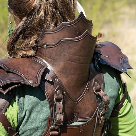 Archery Women, Foam Armor, Century Armor, Performance Stage, Viking Men, Style Steampunk, Arm Guard, Shoulder Armor, Leather Armor