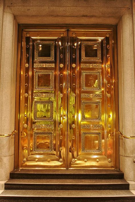 Gold Door in Gastown at Night ~ Photography by Proggie on Flickr. Front Room Design, Golden Door, Blue Front Door, Gold Door, Gorgeous Doors, Cool Doors, Front Door Design, Old Doors, Gold Handles