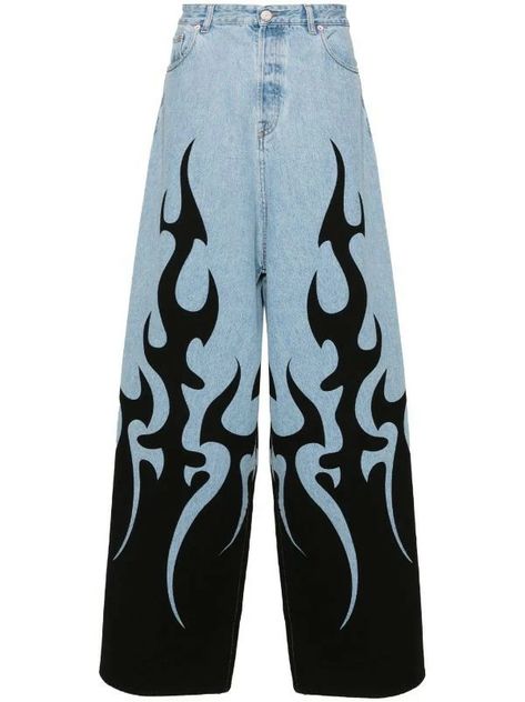 Cool Designs To Paint On Pants, Flame Jeans, Vetements Jeans, Flame Pants, Custom Jeans Diy, Cool Jeans, Painted Clothes Diy, Denim Art, Custom Jeans