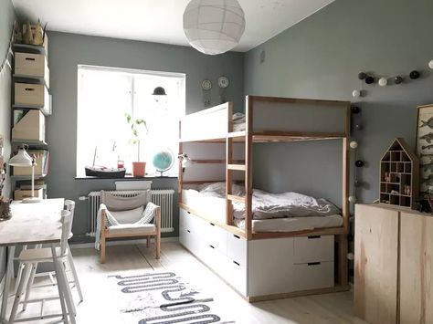 Scandinavian bedroom Cama Ikea Kura, Kura Bed Hack, Cama Ikea, Scandinavian Room, Ikea Kura Bed, Kids Shared Bedroom, Kura Bed, Ikea Kura, Ikea Bed