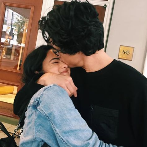 Are Camila Mendes and Charles Melton Dating? Parejas Goals Tumblr, Charles Melton, Vanessa Morgan, Camila Mendes, Couple Goals Teenagers, Boyfriend Goals, Cute Couples Photos, Relationship Goals Pictures, Archie Comics