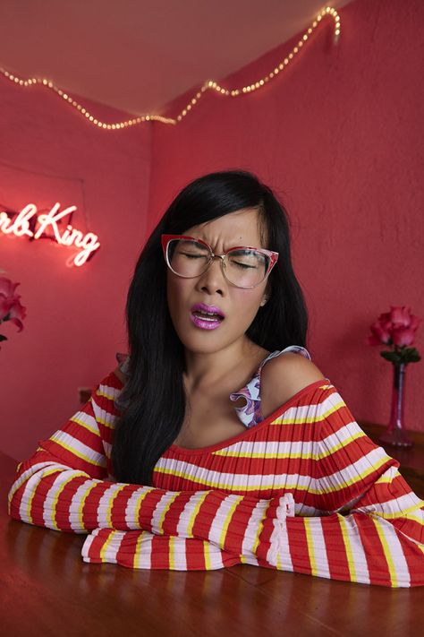 Image Ali Wong, Why Her, Craps, Steve Harvey, Prescription Glasses, Series Movies, Asian Men, Fashion Advice, Celebrity Crush