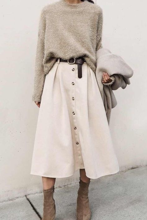 Look Zara, Beige Skirt, Beige Outfit, Mode Casual, Winter Trends, Mode Inspo, 가을 패션, Inspiration Mode, Fashion Mode