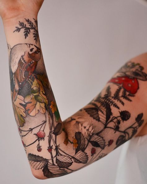 Polish tattoo artist Joanna Świrska (previously) stipples fur and inks subtle gradients to create fanciful scenarios of backpack-wearing kangaroos, cycling cats, and whimsical masses of tangled flora and fauna. Working as Dzo Lama, Świrska is known for her delicate illustrations that mix playful ele Tattoos Delicate, Maine Nature, Nature Sleeve, Polish Tattoos, Whimsical Tattoos, Forest Tattoos, Theme Tattoo, Back Of Shoulder Tattoo, Tatuaje A Color