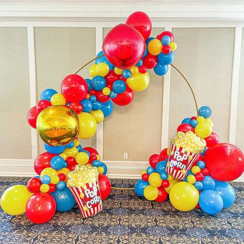 Yellow Balloon Arch, Carnival Theme Birthday Party, Circus Baby Shower Theme, Carnival Birthday Theme, Popcorn Theme, Carnival Baby Showers, Circus Party Decorations, Circus Birthday Party Theme, Balloon Arch Decorations