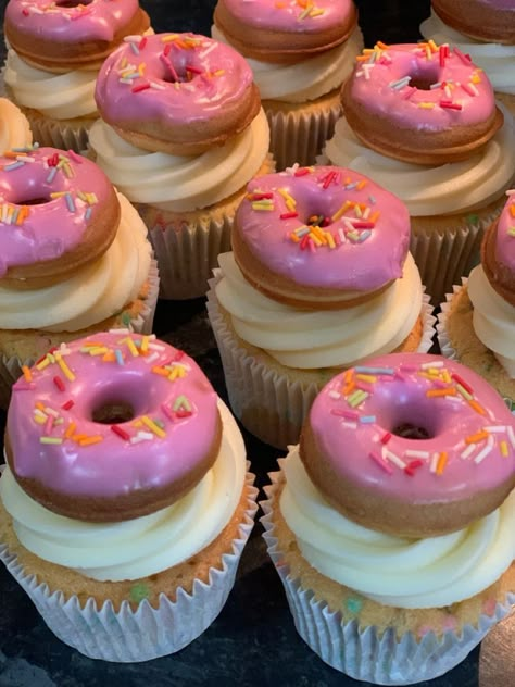 Donut Birthday Party Cookies, Donut Cupcakes Ideas, Birthday Donuts Ideas, Mini Donuts Decoration, Mini Donuts Ideas, Doughnut Cupcakes, Donut Cupcakes, Mini Doughnuts, Birthday Donuts