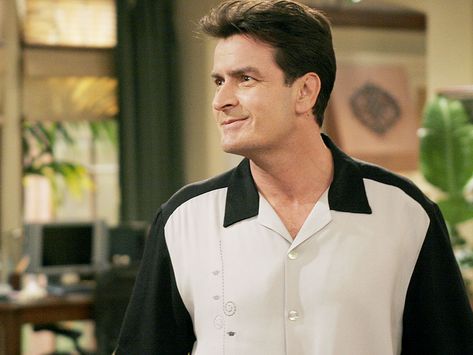 Charlie Sheen Two And A Half Men, Two Half Men, Two And Half Men, Charlie Harper, Two And A Half Men, King Of Queens, Hugh Grant, Charlie Sheen, Ashton Kutcher