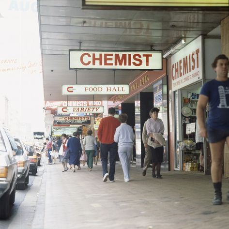 Kiss Concert, Street Mall, Banks Building, Brisbane Queensland, Commercial Bank, Brisbane City, Interior Pictures, Food Hall, Brisbane Australia