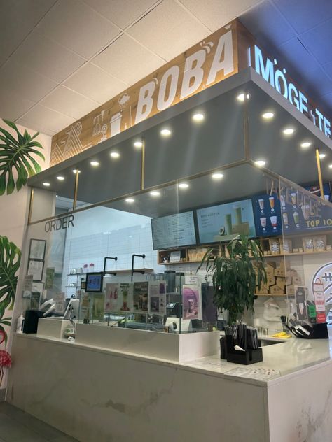 Boba Shop Background, Boba Store Interior, Aesthetic Boba Shop Interior, Bubble Tea Shop Exterior, Boba Store Aesthetic, Boba Shop Ideas, Boba Cafe Aesthetic, Boba Tea Shop Aesthetic, Boba Shop Exterior