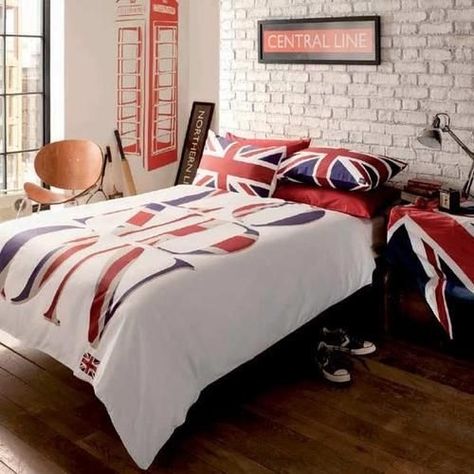 British bedroom! British Themed Rooms, Themed Interior Design, British Bedroom, Union Jack Decor, London Bedroom, British Decor, London Theme, Room London, Jack Flag