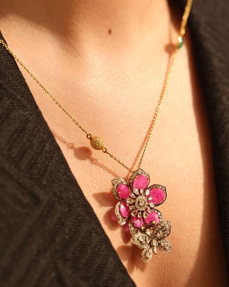 Sunita Shekhawat on Instagram: "A Pink Summer  The radiant beauty of summer peonies finds its match in the atelier’s signature collection, adorned with luscious rubies and meticulously crafted rose-cut diamonds. This exquisite collection boasts a cumulative weight of approximately 220 carats, capturing the essence of blooming elegance with every dazzling facet.  #SunitaShekhawat #Craftedforeternity" Sunita Shekhawat, Radiant Beauty, Black Beaded Jewelry, Pink Summer, S Signature, Jewellery Design, Signature Collection, Rose Cut Diamond, Gold Jewellery