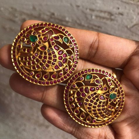 Round Studs Gold, Gold Big Stud Earrings Indian, Big Studs Earrings Indian, Gold Studs Earrings Indian Round, Studs Earrings Gold India, Big Round Earrings, Big Earrings Gold, Ruby Necklace Designs, Daily Earrings