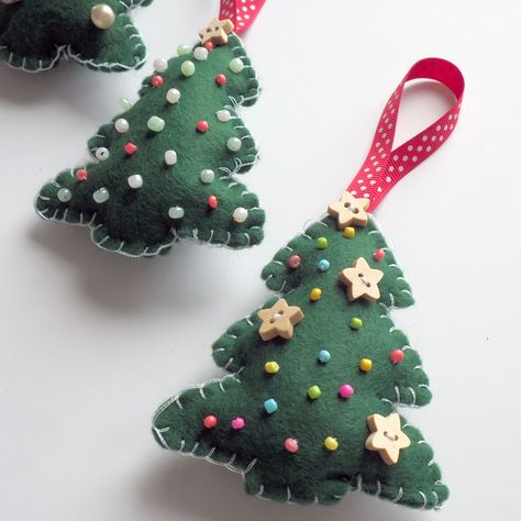 Christmas Trees, Felt Christmas Tree Ornaments, Diy Felt Christmas Tree, Felt Christmas Tree, Felt Diy, Felt Christmas, Felt Ornaments, Tis The Season, Tree Ornaments