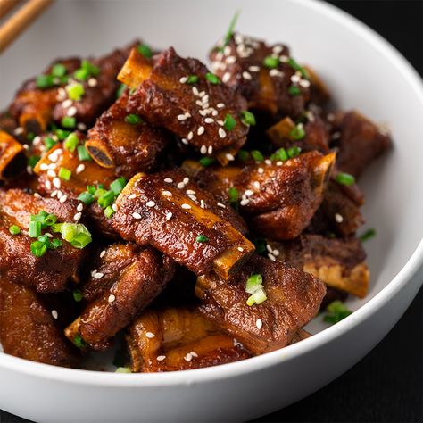 Chinese Red-braised Spare Ribs - Marion's Kitchen Marions Kitchen Recipes Pork, Chinese Braised Pork Ribs, Braised Pork Spare Ribs Recipe, Chinese Pork Spare Ribs Recipe, Asian Spare Ribs Recipe, Chinese Pork Ribs Recipe, Chinese Ribs Recipe, Braised Spare Ribs Recipe, Chinese Spare Ribs Recipe