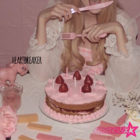 HEARTBREAKER is the first Full album of Angelix with 11 tracks!! A Silent Voice, Croquettes, Doll Parts, Creepy Cute, What’s Going On, Cute Food, Pink Aesthetic, Pretty Pictures, Lana Del Rey