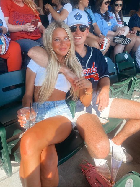 Braves Game Outfit, Baseball Couples, College Couples, Outfit Couple, Braves Game, Football Couples, Country Couples, Game Outfit, Teenage Love