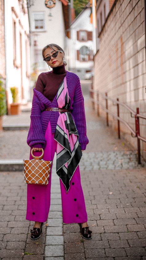 Knitwear that you can't miss - Queenhorsfall #fashion #fashionblog #knitwear #purple #burgundy #fallfashion2018 #fallfashion #style #styleblogger #silkscarf #streetstyle #chicstyle