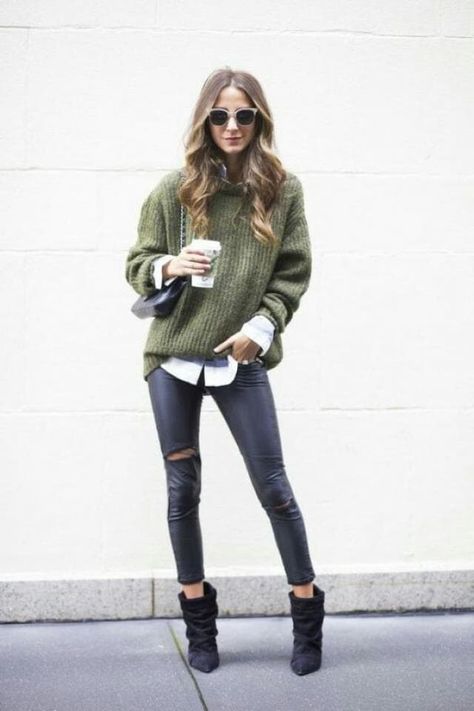 Sweater  Army Green And  Leather  Pants Black  Perfect green sweater and leather pants black with … Plaid Shirts, Bohol, Cooler Look, Trending Fashion Outfits, Street Style Winter, 가을 패션, Fall Fashion Trends, Looks Style, Mode Inspiration