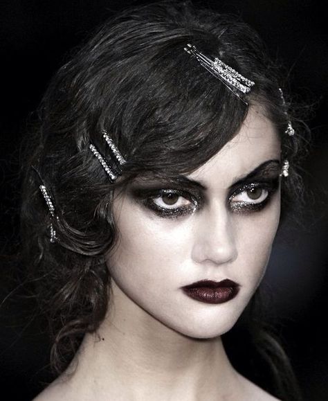 1920s Goth Makeup, Dark Gothic Makeup, Ghost Make Up, Victorian Gothic Makeup, Ghost Makeup Pretty, Dark Make Up, Ghostly Makeup, Ksenia Kahnovich, Gothic High Fashion