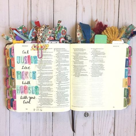 Journaling 101, How To Journal, Quotes Arabic, Bible Journaling Ideas Drawings, Bible Doodling, Bible Journal Notes, Niv Bible, Inspire Bible Journaling, Bible Text