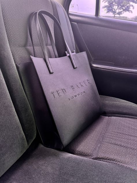 Tote bag 2025 Lifestyle, Ted Baker Tote Bag, Ted Baker Bag, Dream Clothes, Ted Baker, Aesthetic Pictures, Fashion Bags, Tote Bag, Lifestyle