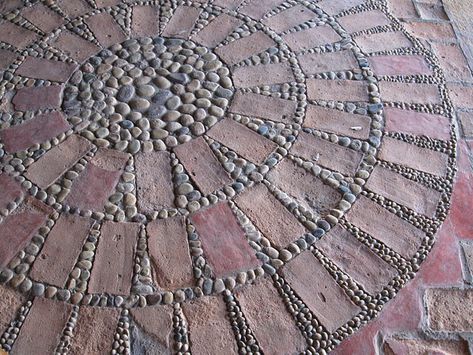 Pavers and stone photographed in Mexico by Annie from Oregon. - could do half of this in front of the bottom step of the deck? Stone Foyer, Pebble Patio, Paving Ideas, Pebble Mosaic, Mosaic Ideas, Old Bricks, Brick Patios, Mosaic Garden, Garden Path