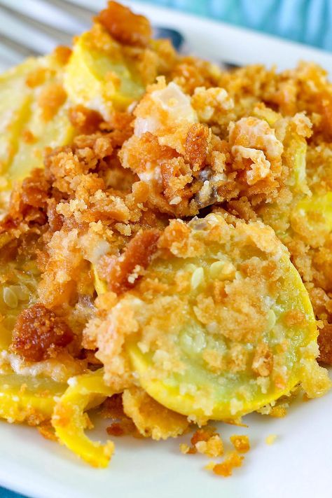 Slap Your Mama It's So Delicious Southern Squash Casserole Southern Squash, Southern Squash Casserole, Yellow Squash Casserole, Yellow Squash Recipes, Summer Squash Recipes, Squash Casserole Recipes, Just A Pinch Recipes, Vegetable Casserole, Squash Casserole