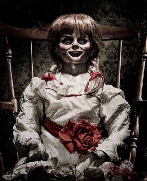 Annabelle Horror, Annabelle Halloween, The Conjuring Annabelle, Scary Paintings, Annabelle Doll, Scary Photos, Best Romance Anime, Dark Art Photography, Scary Wallpaper