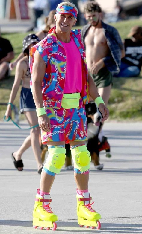 Neon Couple, 80s Neon Outfit, 60s Outfit, Barbie Film, Roller Skating Outfits, 80s Workout, Bright Shorts, Barbie 2023, Sportswear Outfits